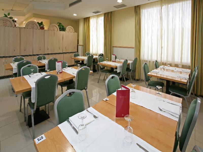 Apartamentos Turisticos Jardines Del Plaza Peniscola Luaran gambar